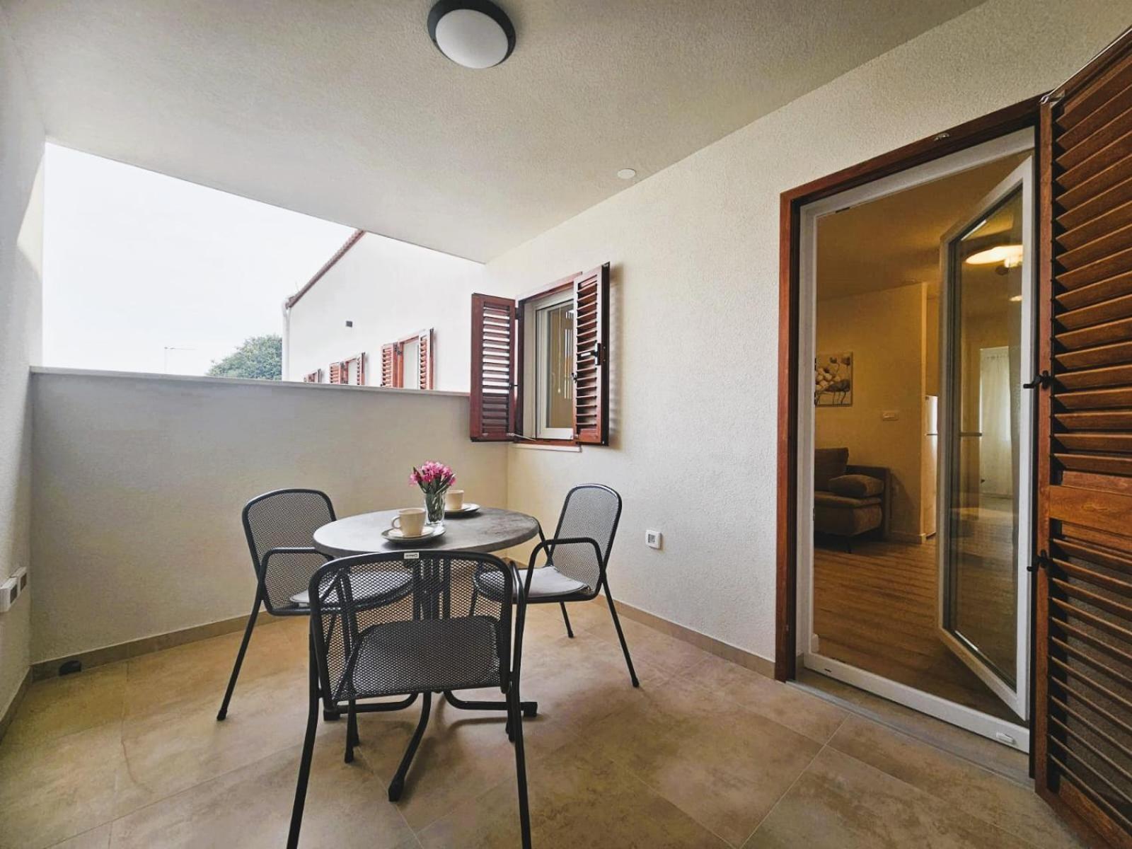 Apartments Miamare 2 Primošten Eksteriør bilde