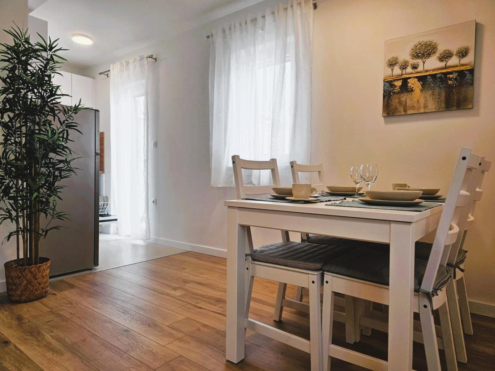 Apartments Miamare 2 Primošten Rom bilde