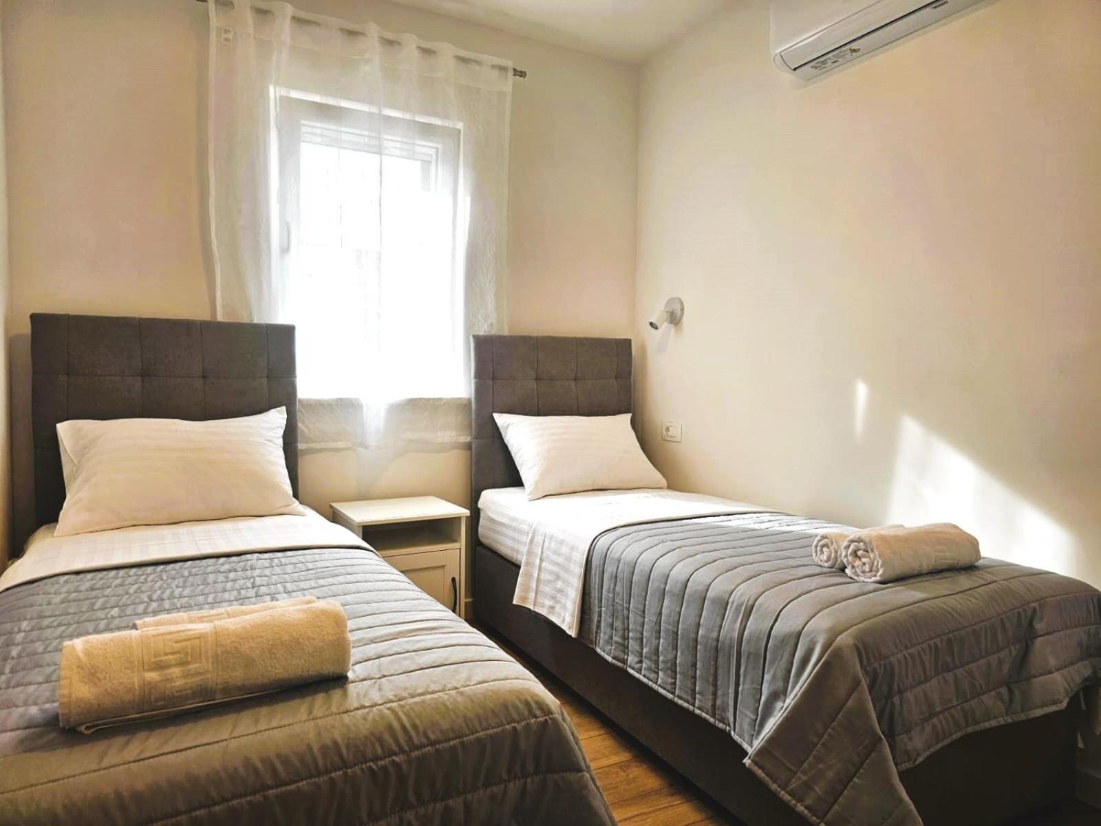 Apartments Miamare 2 Primošten Rom bilde