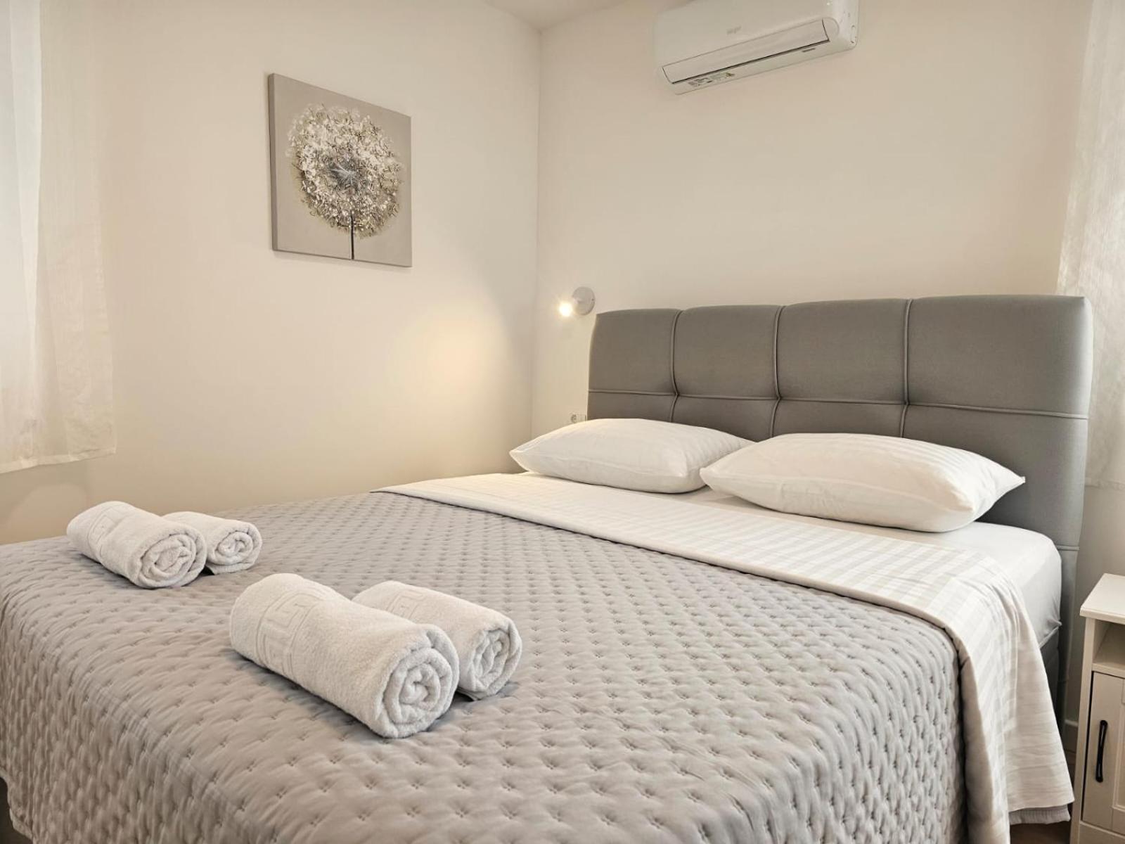 Apartments Miamare 2 Primošten Eksteriør bilde